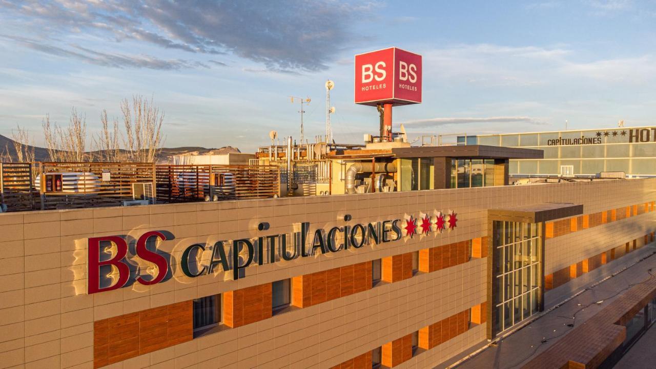 Bs Capitulaciones Santa Fe  Bagian luar foto